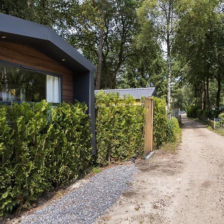 Veluwe Hoenderloo Luxury Chalet With Private Sauna And Hot Tub - Swimming Pool Tennis Court Supermarket Bowling Alley Theatre And Entertainment For Children Buitenkant foto