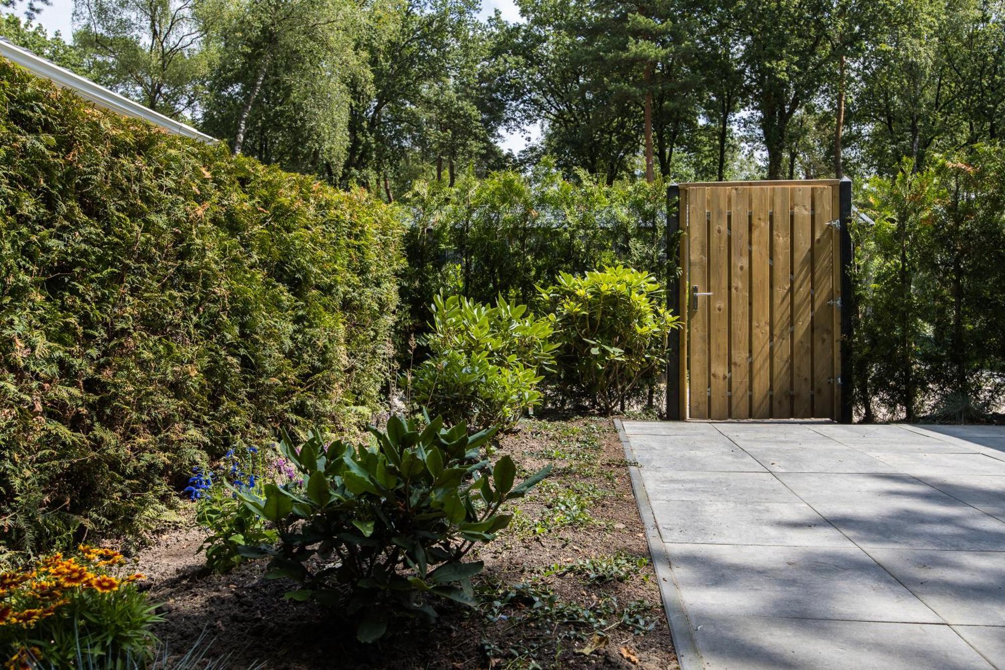 Veluwe Hoenderloo Luxury Chalet With Private Sauna And Hot Tub - Swimming Pool Tennis Court Supermarket Bowling Alley Theatre And Entertainment For Children Buitenkant foto