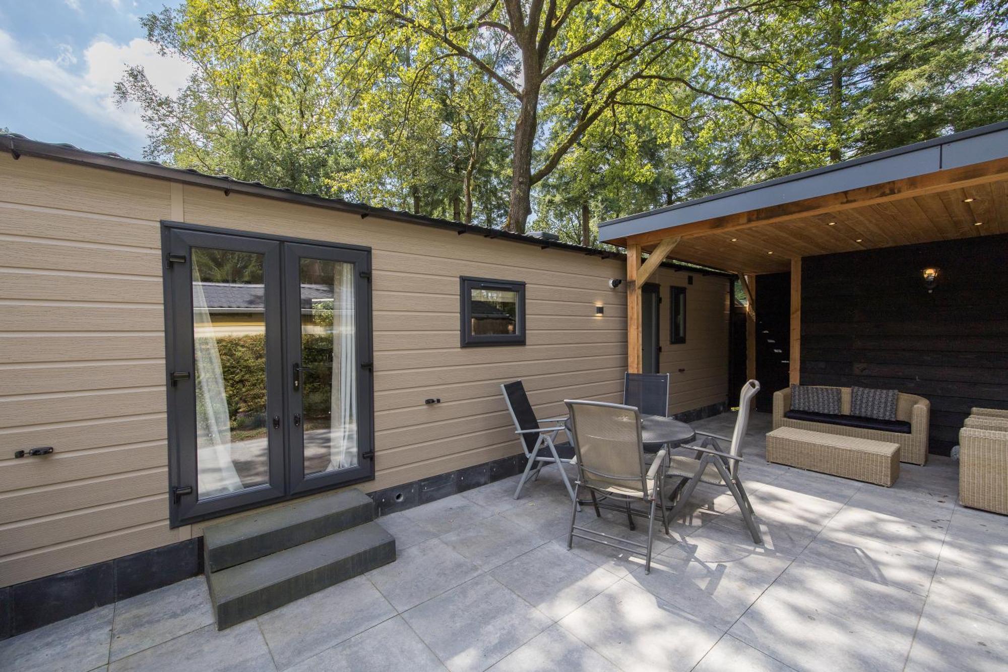 Veluwe Hoenderloo Luxury Chalet With Private Sauna And Hot Tub - Swimming Pool Tennis Court Supermarket Bowling Alley Theatre And Entertainment For Children Buitenkant foto